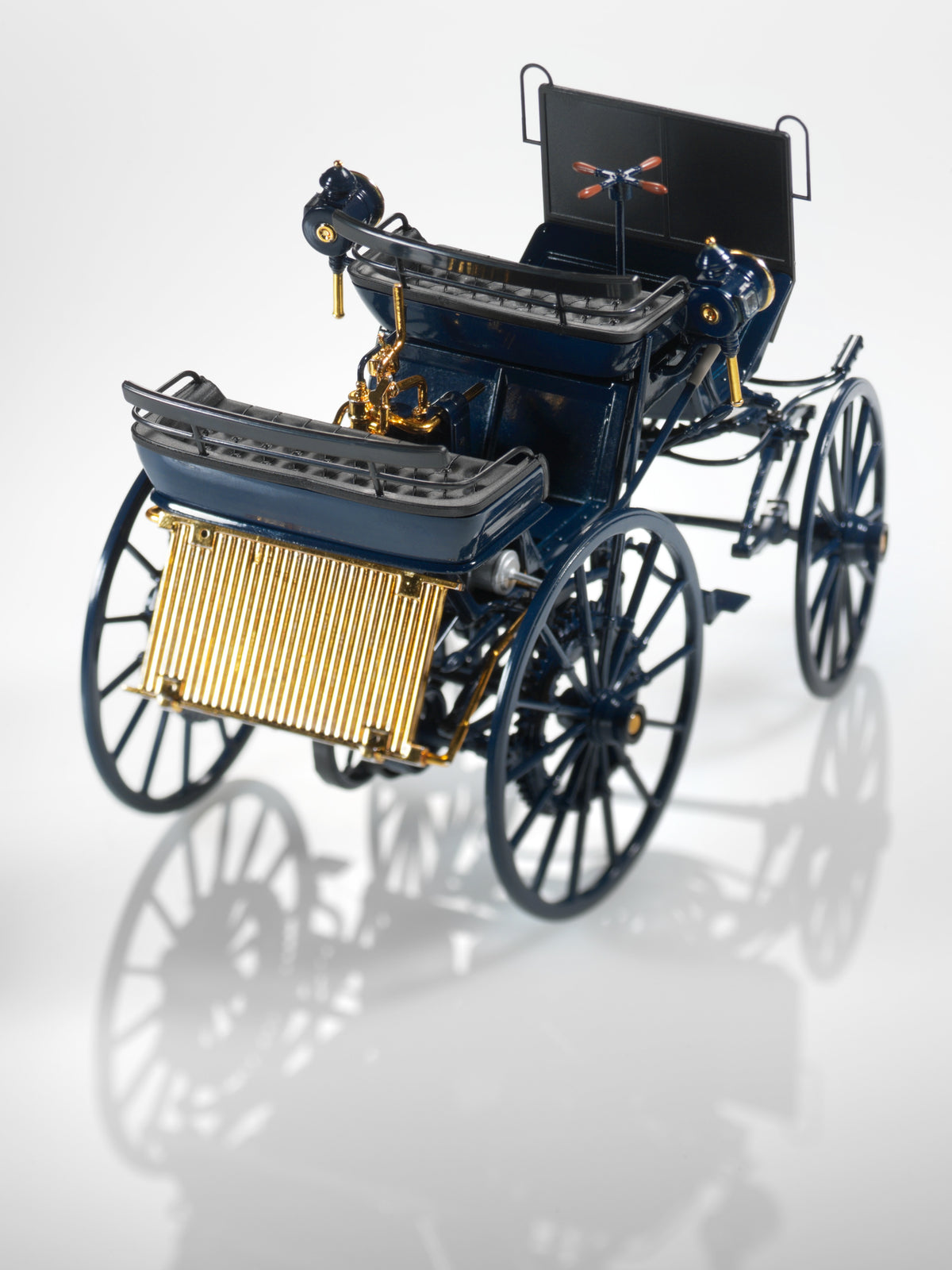 Calèche à moteur Daimler (1886)
