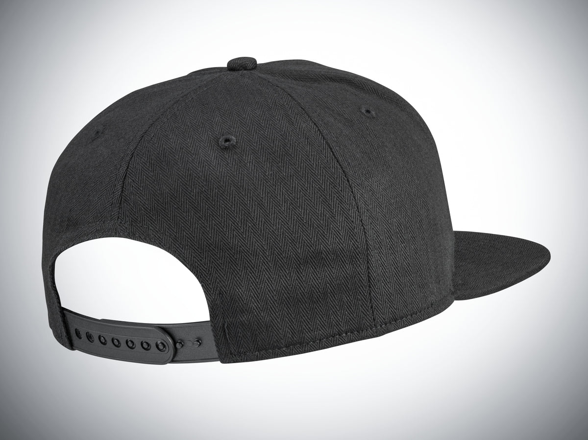 Casquette à visière plate